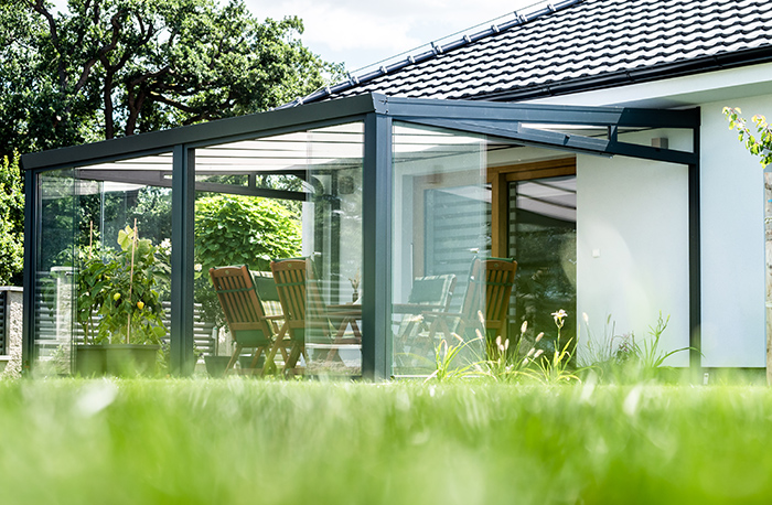 Terrassenüberdachung mit Glasschiebewand